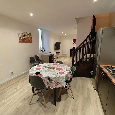 Gite De 1 A 10 Personnes * Villemoirieu